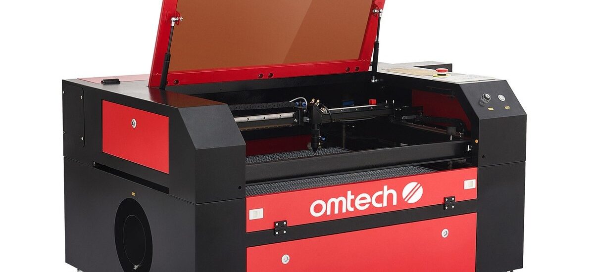 Omtech Co2 laser red and black